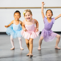 young children doing ballet